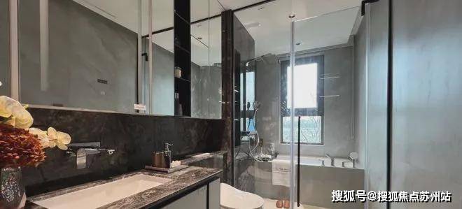 盘百科→首页网站→楼盘百科→首页网站→24小时热线电话中海狮山云起售楼处电线)中海狮山云起售楼中心电话→楼(图2)